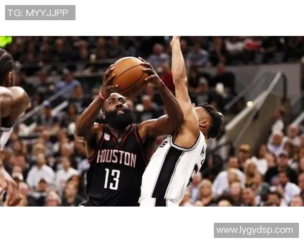 2013年火箭与马刺激战回顾:经典对决中的篮球智慧与团队精神 2013年火箭与马刺激战回顾:经典对决中的篮球智慧与团队精神