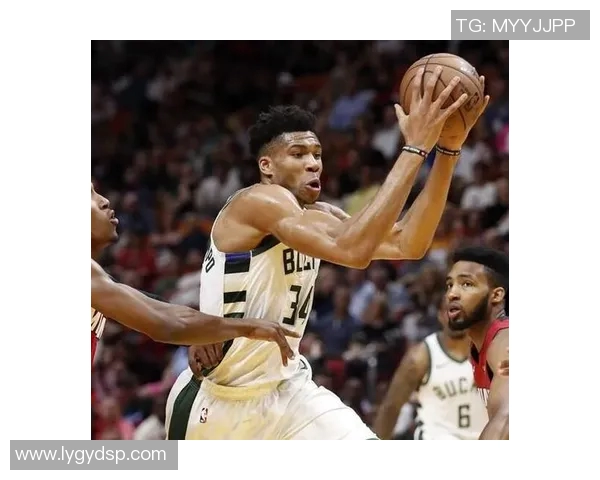 约纳斯瓦兰丘纳斯的篮球之路与职业生涯的辉煌成就探析